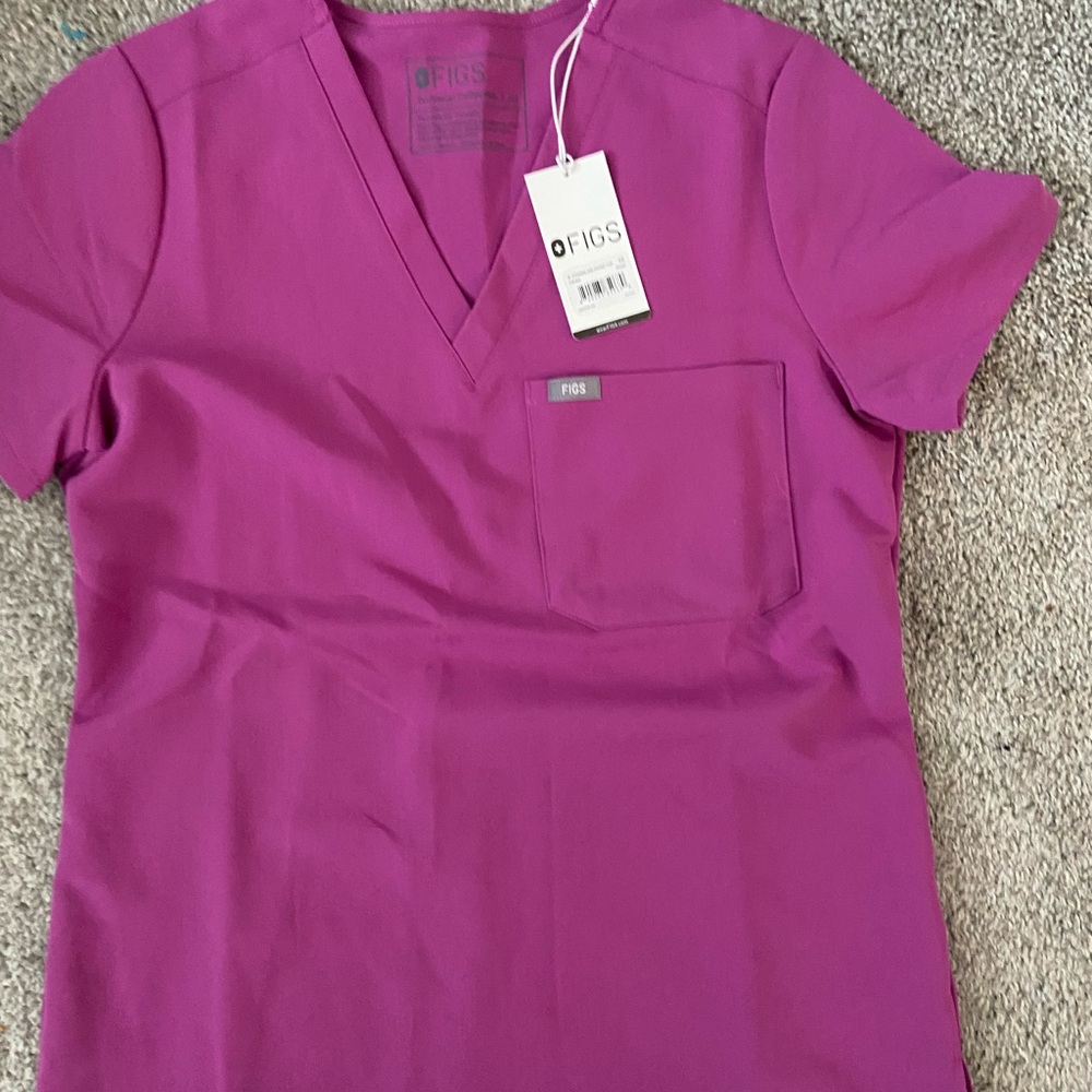 Figs Women's Bright Fuschia Catarina top